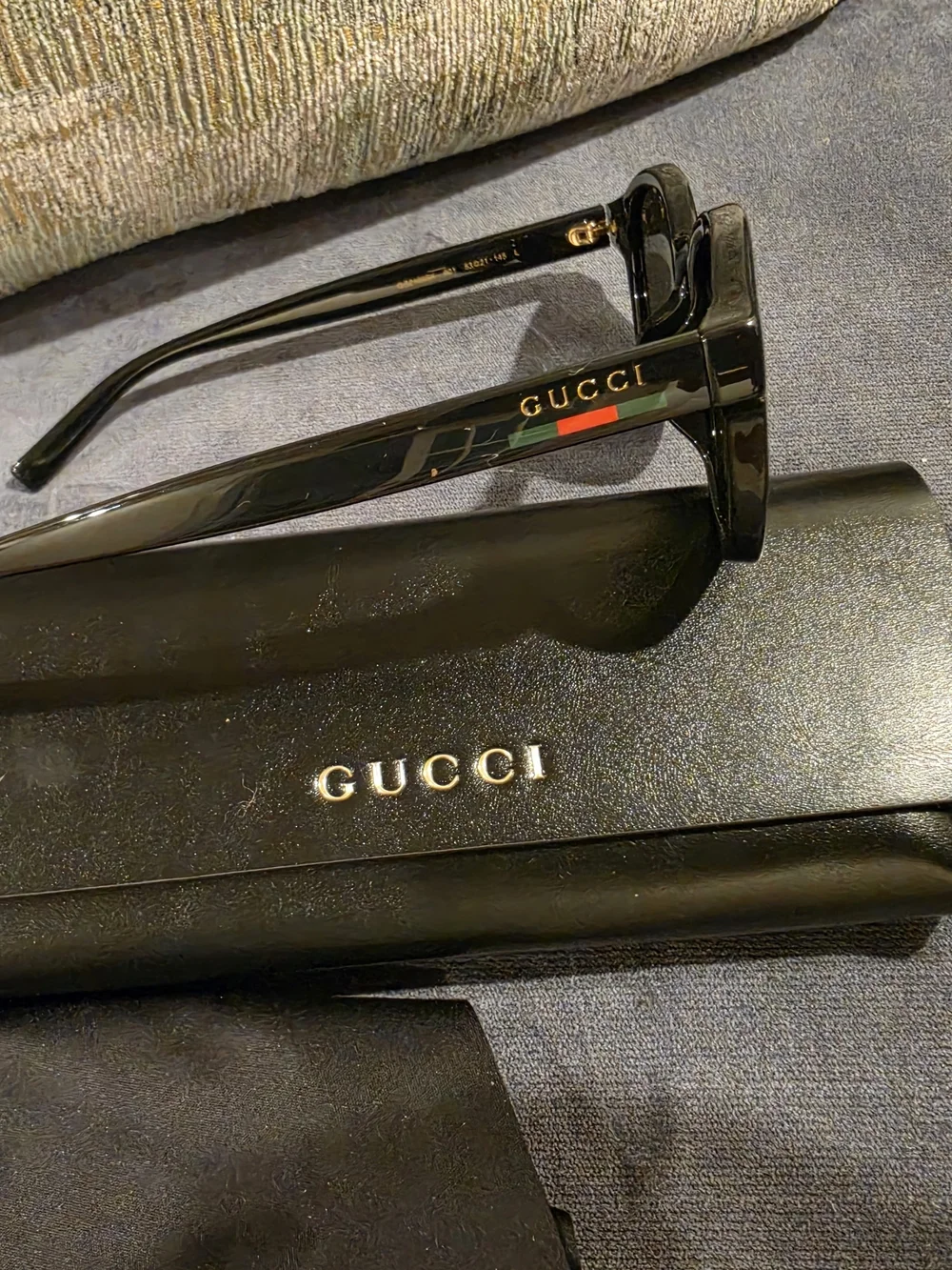 Gucci Black Round Frame Sunglasses with Dark Lenses